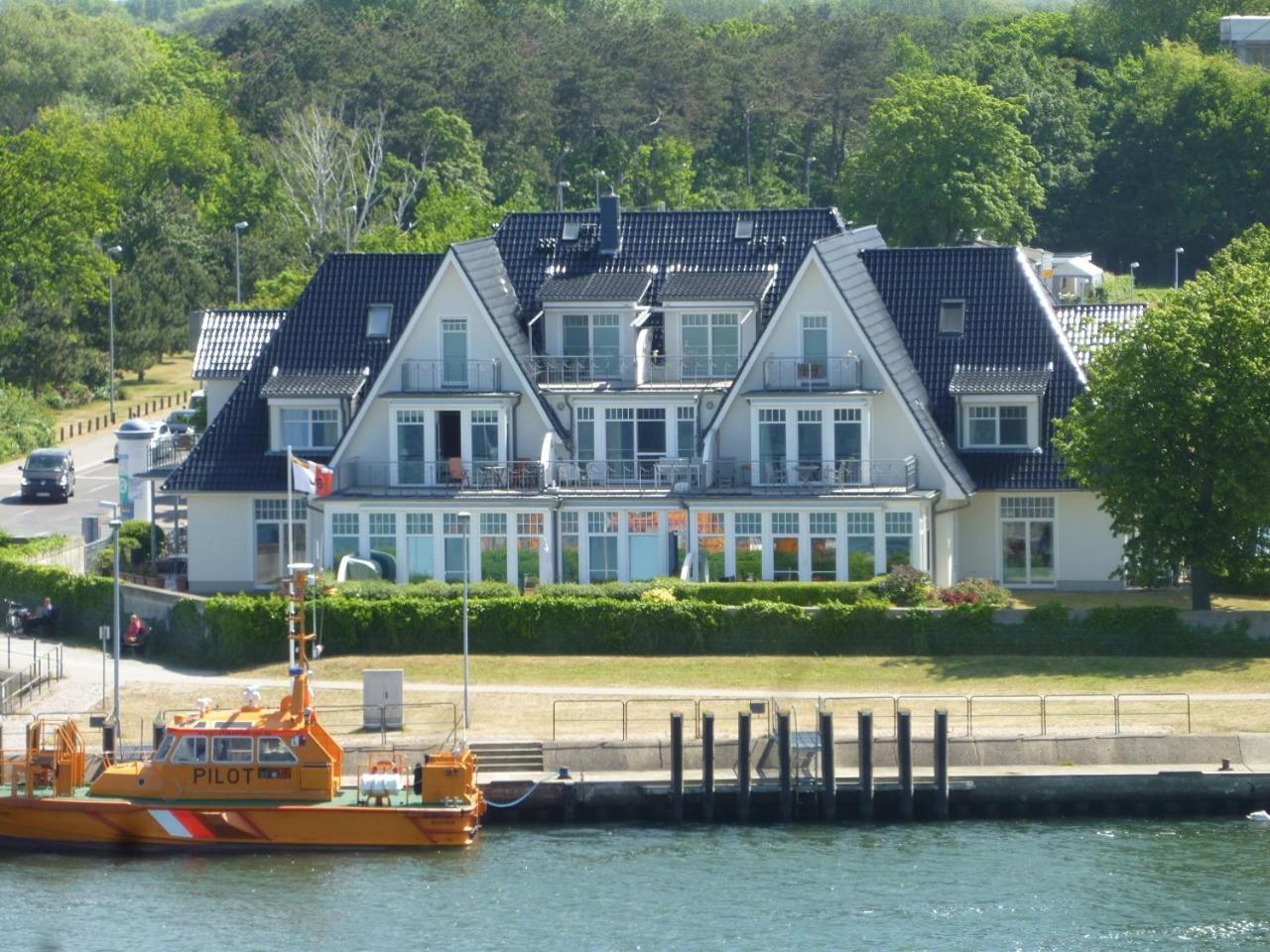Lotsenhaus/Ostseetoern Росток Экстерьер фото